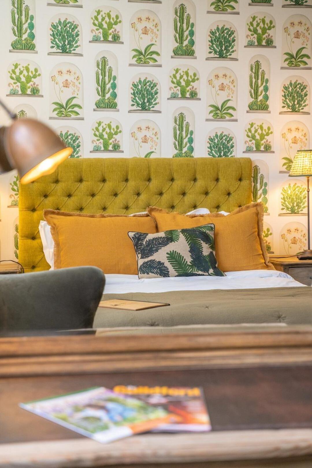 The Swan Inn Chiddingfold Phòng bức ảnh