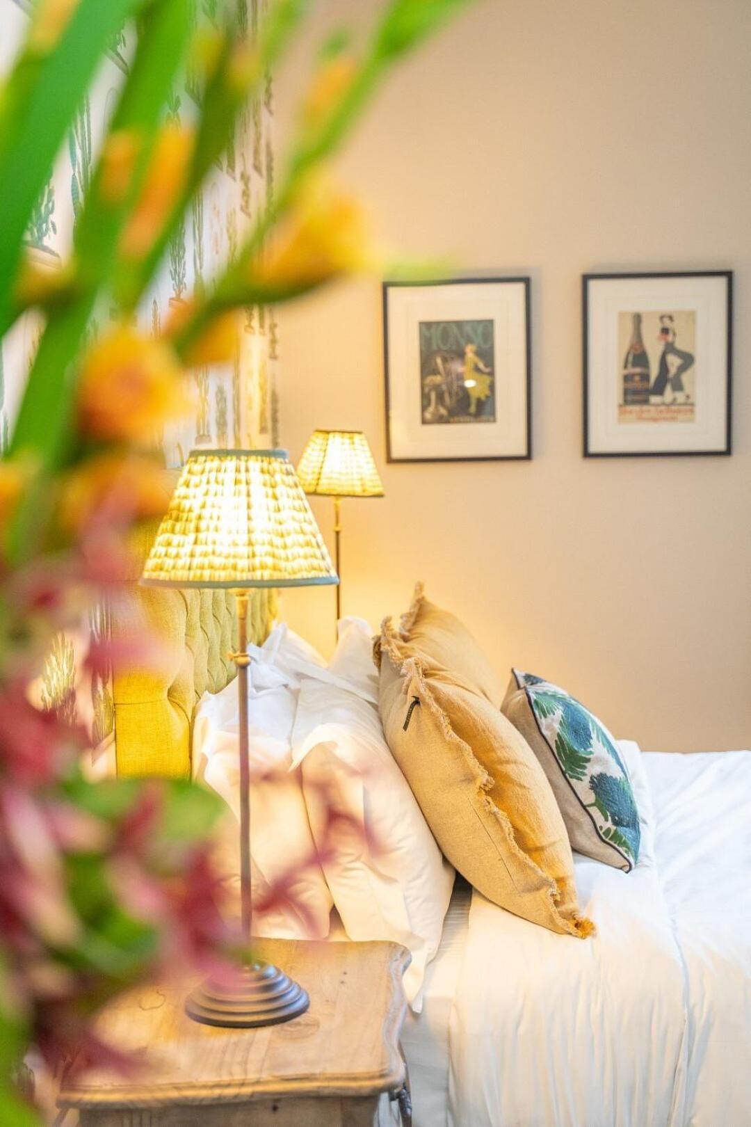 The Swan Inn Chiddingfold Phòng bức ảnh
